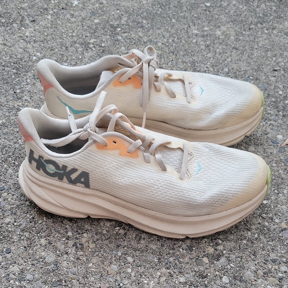 Hoka Clifton 9 Youth Shoes